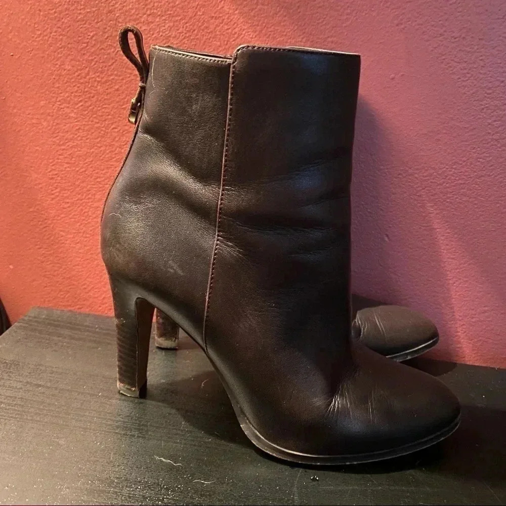 Coach Brown Boots - Picture 2 of 6